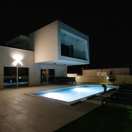 Vila Paula Pula